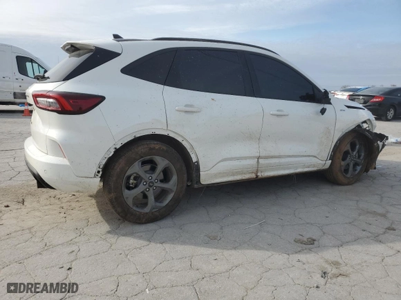 2024 Ford Escape ST-Line with VIN 1FMCU0MN5RUA55102, listed as a Copart auction lot 45964215 with 8,249 mi miles and Salvage Title. Bid and sale history available at carsss.com. Image 3.