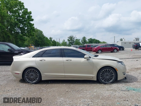 2015 Lincoln MKZ Hybrid with VIN 3LN6L2LU4FR603033, listed as a IAAI auction lot 42445520 with 258,998 mi miles and . Bid and sale history available at DreamBid. Image 13.