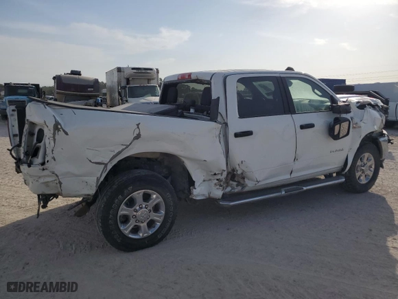 2024 Ram 2500 Lone Star with VIN 3C6UR5DL0RG176975, listed as a Copart auction lot 45378115 with 41,529 mi miles and Salvage Title. Bid and sale history available at carsss.com. Image 4.