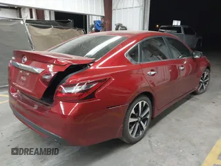 2018 Nissan Altima SR with VIN 1N4AL3AP4JC120138, listed as a IAAI auction lot 42111389 with 69,939 mi miles and . Bid and sale history available at carsss.com. Image 4.