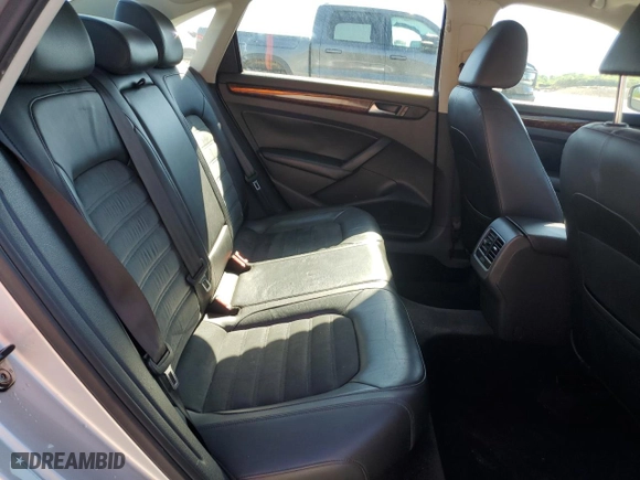 2013 Volkswagen Passat SEL Premium with VIN 1VWCP7A32DC070188, listed as a Copart auction lot 52161325 with 175,368 mi miles and Salvage Title. Bid and sale history available at carsss.com. Image 10.