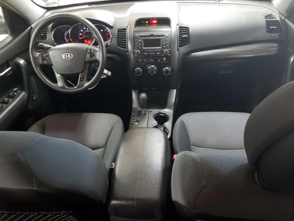 2013 Kia Sorento LX with VIN 5XYKT4A19DG387680, listed as a Copart auction lot 72417584 with 168,852 mi miles and Clean title. Bid and sale history available at DreamBid. Image 8.