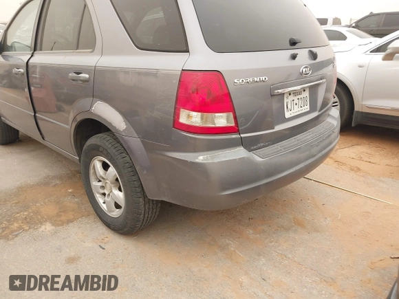 2006 Kia Sorento LX with VIN KNDJD733X65552995, listed as a IAAI auction lot 42058232 with 116,378 mi miles and . Bid and sale history available at DreamBid. Image 6.