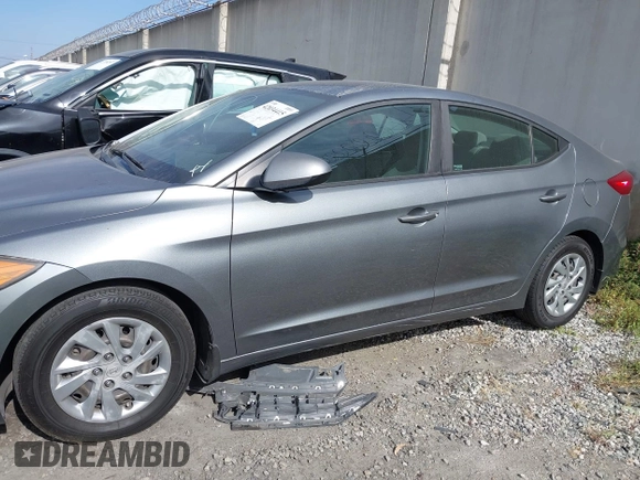 2018 Hyundai Elantra SE z VIN KMHD74LF9JU611364, wystawiony jako IAAI lot #42034415 z przebiegiem 81 450 mil mil oraz . Historia ofert i sprzedaży dostępna na DreamBid. Obrazek 15.