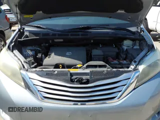 2016 Toyota Sienna XLE with VIN 5TDYK3DC5GS763674, listed as a IAAI auction lot 42035115 with 133,120 mi miles. Bid and sale history available at carsss.com. Image 10.