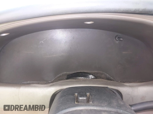 1998 Ford Explorer XLT z VIN 1FMZU32P9WZC01127, wystawiony jako IAAI lot #42310558 z przebiegiem Nie podano mil oraz . Historia ofert i sprzedaży dostępna na DreamBid. Obrazek 7.