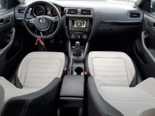 2015 Volkswagen Jetta Sport с VIN 3VWB17AJ9FM427864, выставлен на аукционе Copart как лот 80006324 с пробегом 112 978 миль миль и Чистый • Clean title. История ставок и продаж доступна на DreamBid. Изображение 8.