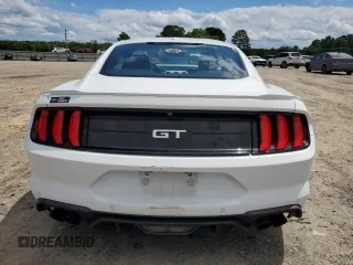 2019 Ford Mustang GT z VIN 1FA6P8CF1K5151669, wystawiony jako Copart lot #55946135 z przebiegiem 109 434 mil mil oraz Czysty tytuł • Clean title. Historia ofert i sprzedaży dostępna na DreamBid. Obrazek 6.