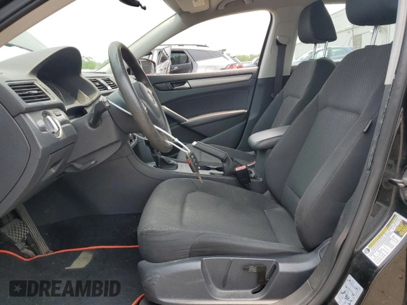 2014 Volkswagen Passat Wolfsburg Edition with VIN 1VWAT7A31EC053922, listed as a Copart auction lot 59945025 with 136,864 mi miles and Clean title. Bid and sale history available at DreamBid. Image 7.