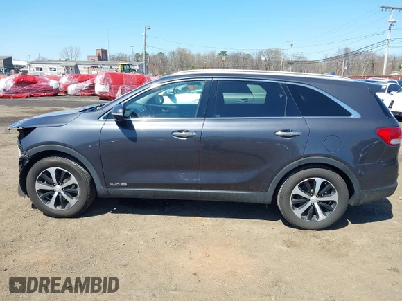2018 Kia Sorento EX with VIN 5XYPHDA57JG388378, listed as a IAAI auction lot 41977584 with 121,482 mi miles and . Bid and sale history available at carsss.com. Image 14.