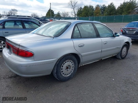 2000 Buick Century Limited with VIN 2G4WY55J4Y1325330, listed as a IAAI auction lot 41727463 with 154631 miles. Bid and sale history available at carsss.com. Image 4.