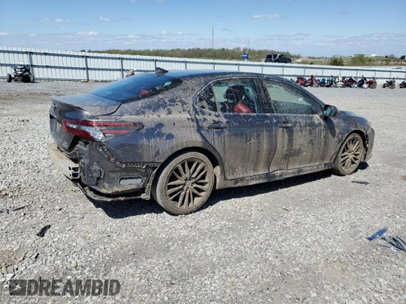 2022 Toyota Camry Hybrid XSE z VIN 4T1K31AK9NU571486, wystawiony jako Copart lot #53205645 z przebiegiem 85 519 mil mil oraz Szkoda całkowita • Salvage title. Historia ofert i sprzedaży dostępna na DreamBid. Obrazek 4.