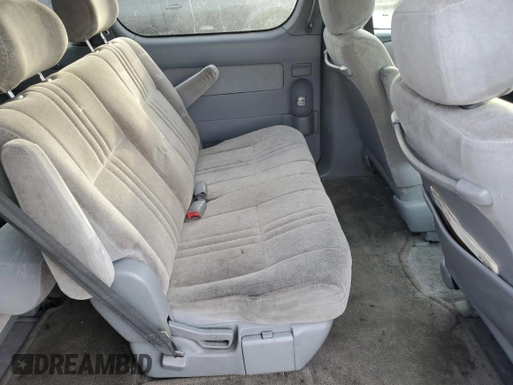 1999 Toyota Sienna CE with VIN 4T3ZF19C1XU146082, listed as a Copart auction lot 82063524 with 158,294 mi miles and Clean Title. Bid and sale history available at carsss.com. Image 11.