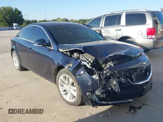 2016 Buick Regal Premium II with VIN 2G4GT5GX7G9148499, listed as a IAAI auction lot 40478560 with 82,804 mi miles. Bid and sale history available at carsss.com. Image 1.