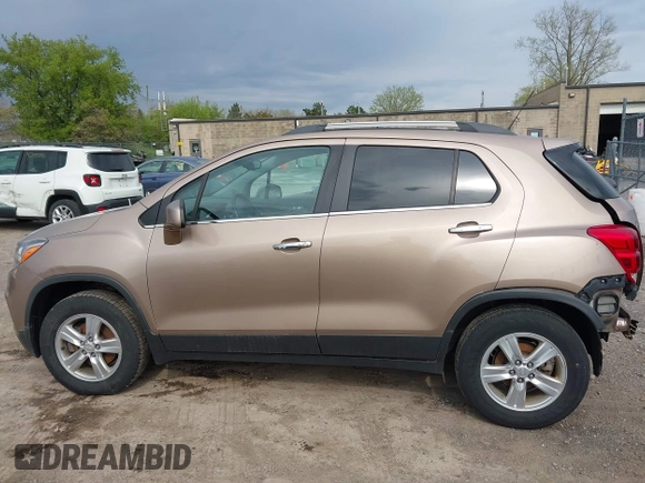 2018 Chevrolet Trax LT with VIN 3GNCJPSB5JL302011, listed as a IAAI auction lot 42177288 with 71,553 mi miles and . Bid and sale history available at carsss.com. Image 15.