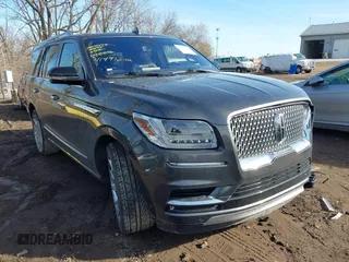 2018 Lincoln Navigator Reserve with VIN 5LMJJ2LT1JEL22212, listed as a IAAI auction lot 41497242 with 121,404 mi miles. Bid and sale history available at carsss.com. Image 1.