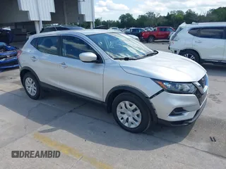 2020 Nissan Rogue Sport SV with VIN JN1BJ1CV2LW548086, listed as a IAAI auction lot 41985313 with 51,701 mi miles. Bid and sale history available at carsss.com. Image 1.
