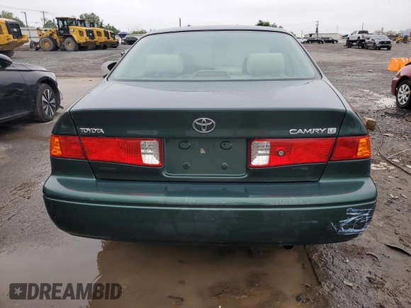 2000 Toyota Camry CE z VIN 4T1BG22K4YU977012, wystawiony jako Copart lot #59085085 z przebiegiem 146 838 mil mil oraz Szkoda całkowita • Salvage title. Historia ofert i sprzedaży dostępna na DreamBid. Obrazek 6.