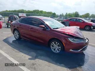 2015 Chrysler 200 Limited z VIN 1C3CCCAB2FN536017, wystawiony jako IAAI lot #42264481 z przebiegiem 167 898 mil mil oraz . Historia ofert i sprzedaży dostępna na DreamBid. Obrazek 1.