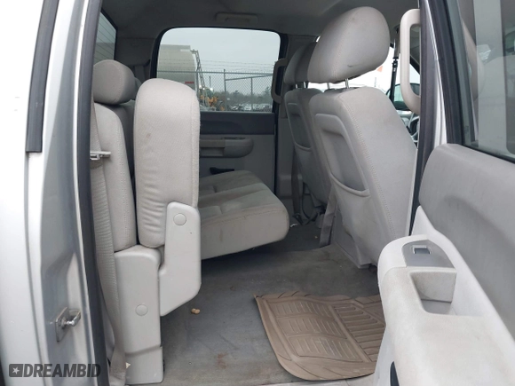 2012 Chevrolet Silverado 1500 LT with VIN 3GCPCSE00CG193437, listed as a IAAI auction lot 41187848 with 227,141 mi miles. Bid and sale history available at carsss.com. Image 8.