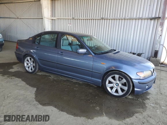 2002 BMW 3 Series 325i with VIN WBAEV33462KL78187, listed as a Copart auction lot 43012705 with 165,262 mi miles and Clean Title. Bid and sale history available at carsss.com. Image 4.