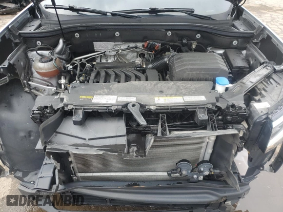2022 Volkswagen Atlas SEL with VIN 1V2BR2CA8NC534303, listed as a Copart auction lot 57962305 with 40,401 mi miles and Salvage title. Bid and sale history available at DreamBid. Image 12.