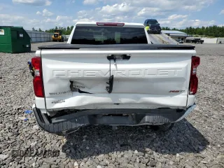 2023 Chevrolet Silverado 1500 RST with VIN 3GCUDEE82PG217962, listed as a Copart auction lot 63580544 with 11,808 mi miles and Salvage Title. Bid and sale history available at carsss.com. Image 6.