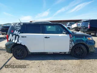 2015 Scion xB with VIN JTLZE4FE7FJ076258, listed as a IAAI auction lot 41317751 with 161,268 mi miles. Bid and sale history available at carsss.com. Image 13.