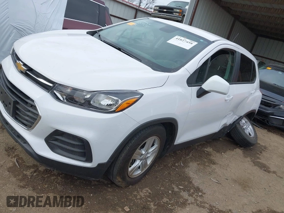 2020 Chevrolet Trax LS with VIN 3GNCJKSB3LL327950, listed as a IAAI auction lot 41827458 with 14,824 mi miles. Bid and sale history available at carsss.com. Image 16.