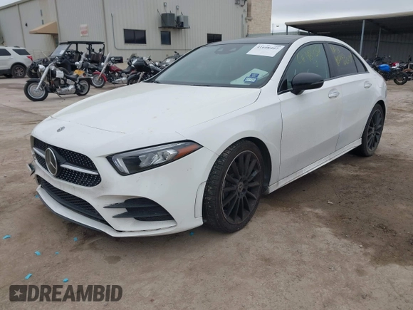 2019 Mercedes-Benz A 220 z VIN WDD3G4EB5KW012029, wystawiony jako IAAI lot #41608407 z przebiegiem 87 421 mil mil oraz . Historia ofert i sprzedaży dostępna na DreamBid. Obrazek 17.