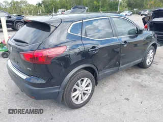 2017 Nissan Rogue Sport S with VIN JN1BJ1CR5HW123634, listed as a IAAI auction lot 42094777 with 93,101 mi miles. Bid and sale history available at carsss.com. Image 4.