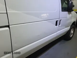 2010 Ford Econoline Cargo Commercial z VIN 1FTNE2EW3ADA73440, wystawiony jako IAAI lot #42418975 z przebiegiem 92 486 mil mil oraz . Historia ofert i sprzedaży dostępna na DreamBid. Obrazek 1.