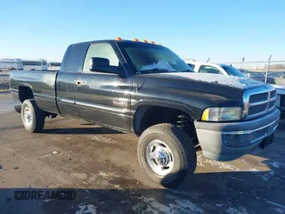 2001 Dodge 2500 z VIN 1B7KF23661J611648, wystawiony jako IAAI lot #41012284 z przebiegiem Nie podano mil oraz . Historia ofert i sprzedaży dostępna na DreamBid. Obrazek 1.
