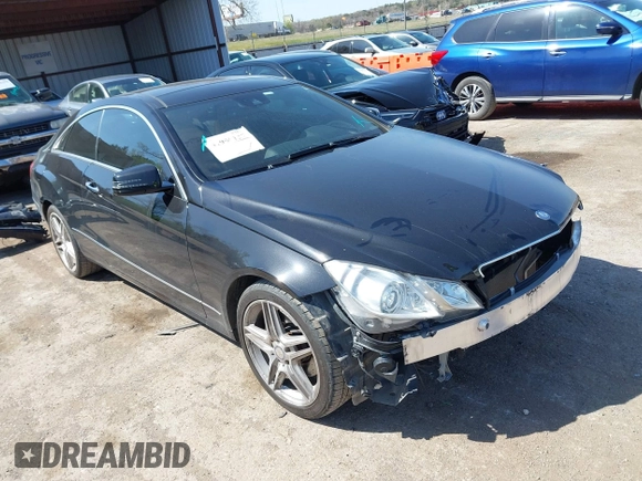 2013 Mercedes-Benz E 350 with VIN WDDKJ5KB3DF207881, listed as a IAAI auction lot 41955127 with 83,786 mi miles and . Bid and sale history available at DreamBid. Image 1.