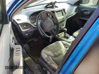 2021 Jeep Cherokee Altitude z VIN 1C4PJMLB7MD137385, wystawiony jako Copart lot #45909505 z przebiegiem Nie podano mil oraz Szkoda całkowita • Salvage title. Historia ofert i sprzedaży dostępna na DreamBid. Obrazek 8.