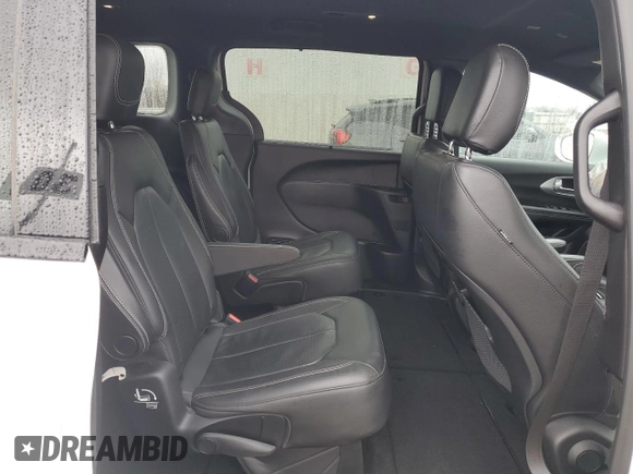 2021 Chrysler Pacifica Touring L with VIN 2C4RC3BG3MR525690, listed as a Copart auction lot 83658704 with 51,389 mi miles and Salvage title. Bid and sale history available at DreamBid. Image 11.