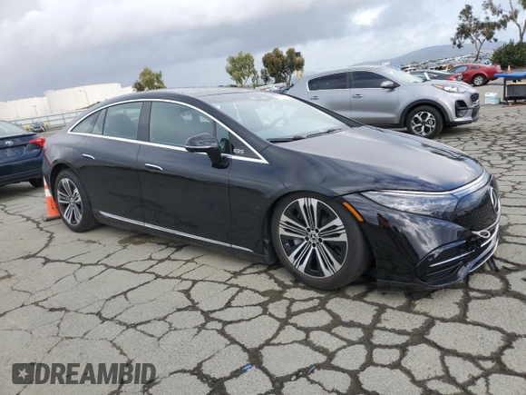 2024 Mercedes-Benz EQS 450 z VIN W1KCG2EB4RA048256, wystawiony jako Copart lot #51107375 z przebiegiem Nie podano mil oraz Szkoda całkowita • Salvage title. Historia ofert i sprzedaży dostępna na DreamBid. Obrazek 4.