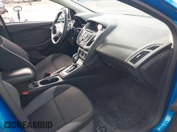 2014 Ford Focus SE z VIN 1FADP3K23EL396126, wystawiony jako IAAI lot #42380189 z przebiegiem 143 298 mil mil oraz . Historia ofert i sprzedaży dostępna na DreamBid. Obrazek 5.