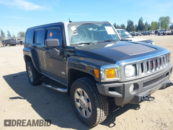 2007 Hummer H3 SUV with VIN 5GTDN13E378169059, listed as a IAAI auction lot 42201940 with 150,487 mi miles. Bid and sale history available at carsss.com. Image 1.