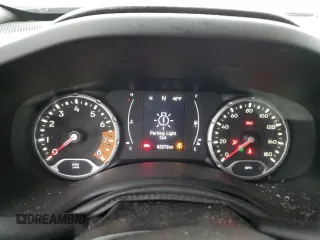 2020 Jeep Renegade Latitude with VIN ZACNJABB6LPK93728, listed as a Copart auction lot 49152845 with 52,272 mi miles and Clean Title. Bid and sale history available at carsss.com. Image 9.