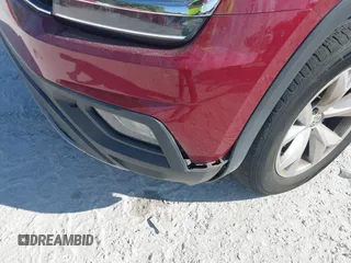 2018 Volkswagen Atlas SE with VIN 1V2DR2CA5JC521950, listed as a IAAI auction lot 42057467 with 99,750 mi miles and . Bid and sale history available at DreamBid. Image 6.