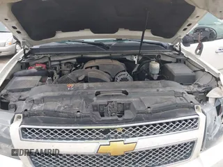 2013 Chevrolet Suburban LTZ with VIN 1GNSCKE00DR209381, listed as a IAAI auction lot 42469271 with Not provided miles and . Bid and sale history available at DreamBid. Image 10.