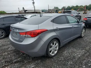 2013 Hyundai Elantra GLS z VIN KMHDH4AE0DU694906, wystawiony jako Copart lot #61286785 z przebiegiem 145 020 mil mil oraz Czysty tytuł • Clean title. Historia ofert i sprzedaży dostępna na DreamBid. Obrazek 3.