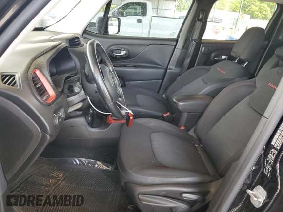 2017 Jeep Renegade Trailhawk z VIN ZACCJBCB6HPE38630, wystawiony jako Copart lot #54205235 z przebiegiem 84 745 mil mil oraz Szkoda całkowita • Salvage title. Historia ofert i sprzedaży dostępna na DreamBid. Obrazek 7.