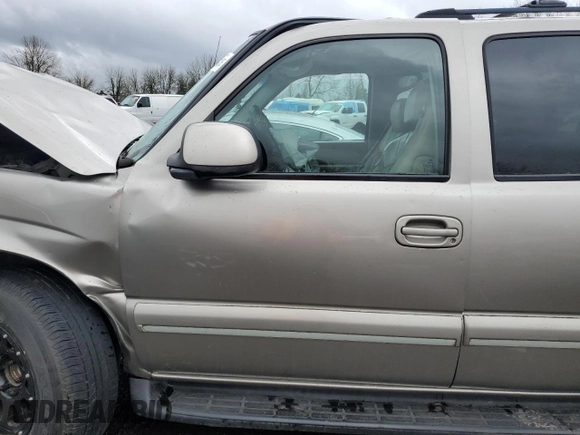 2001 Chevrolet Suburban LT with VIN 3GNEC16T11G147081, listed as a Copart auction lot 45738435 with 0 mi miles and Salvage Title. Bid and sale history available at carsss.com. Image 7.