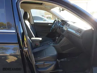 2018 Volkswagen Tiguan SEL with VIN 3VV2B7AXXJM076428, listed as a IAAI auction lot 41691637 with 89,441 mi miles. Bid and sale history available at carsss.com. Image 5.