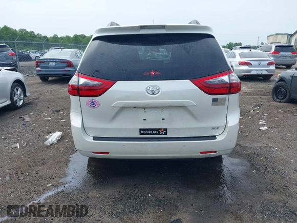 2020 Toyota Sienna XLE Auto Access Seat with VIN 5TDYZ3DC3LS048818, listed as a IAAI auction lot 42249209 with 34,812 mi miles and . Bid and sale history available at DreamBid. Image 15.