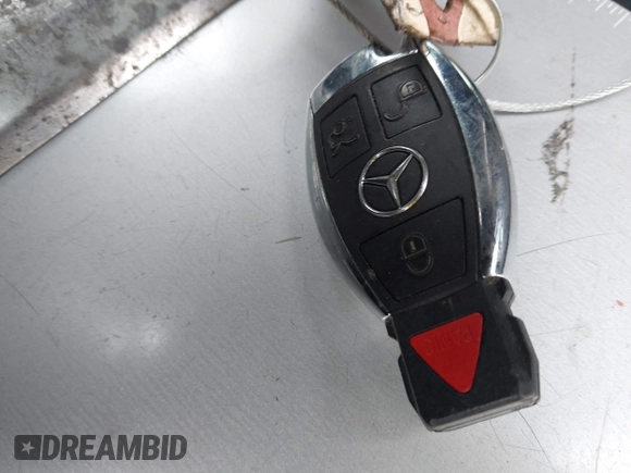 2016 Mercedes-Benz GLA 250 z VIN WDCTG4GB5GJ201334, wystawiony jako IAAI lot #41395492 z przebiegiem 109 043 mil mil oraz . Historia ofert i sprzedaży dostępna na DreamBid. Obrazek 11.