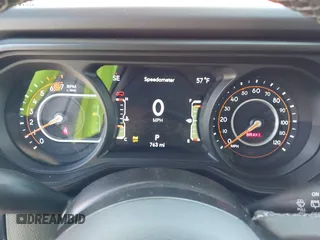 2025 Jeep Wrangler Rubicon with VIN 1C4PJXFN4SW573748, listed as a IAAI auction lot 42660183 with 763 mi miles and . Bid and sale history available at DreamBid. Image 7.