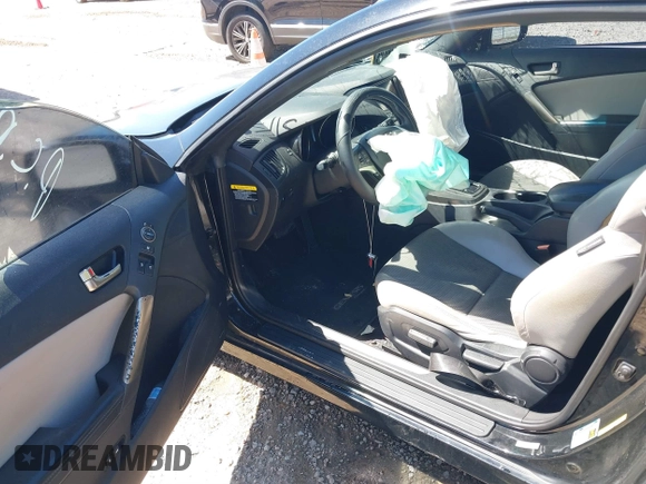 2013 Hyundai Genesis Coupe R-Spec with VIN KMHHT6KD0DU107881, listed as a IAAI auction lot 41815614 with 85,623 mi miles and . Bid and sale history available at DreamBid. Image 5.